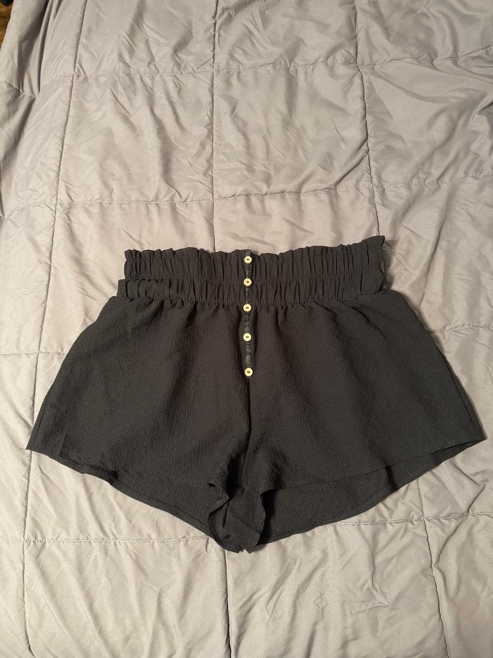 SHEIN Black High-Waist Ruffled Button-Front Women's Shorts